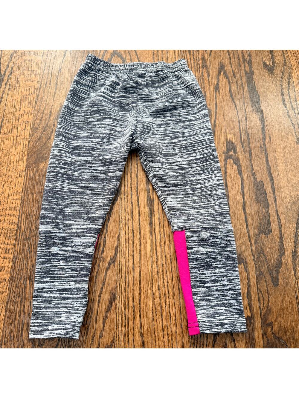 🍭6/$30 Deux par deux gray black and pink leggings - size 3